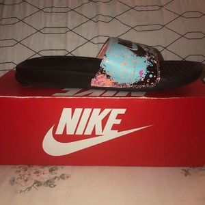 Nike slides